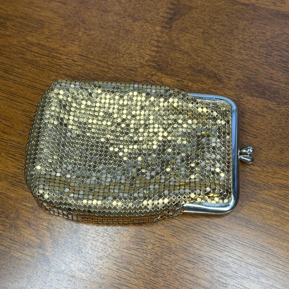 Vintage 60s Whiting & Davis gold-tone metal kiss clasp mesh coin cigarette purse - Picture 11 of 11